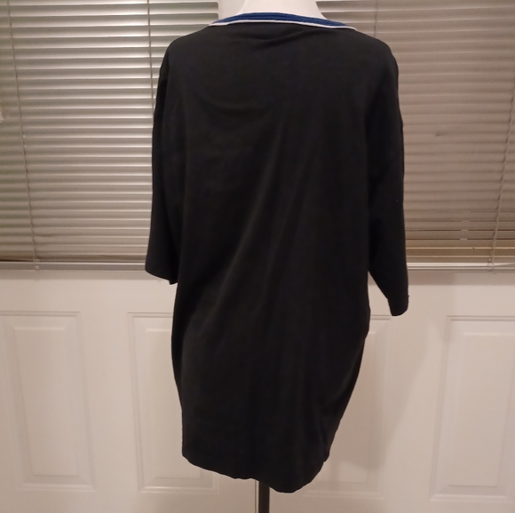 4/$40 Black Tee - Size Large - Picture 3 of 6